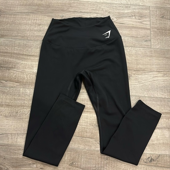 Gymshark Black Leggings - Picture 1 of 4